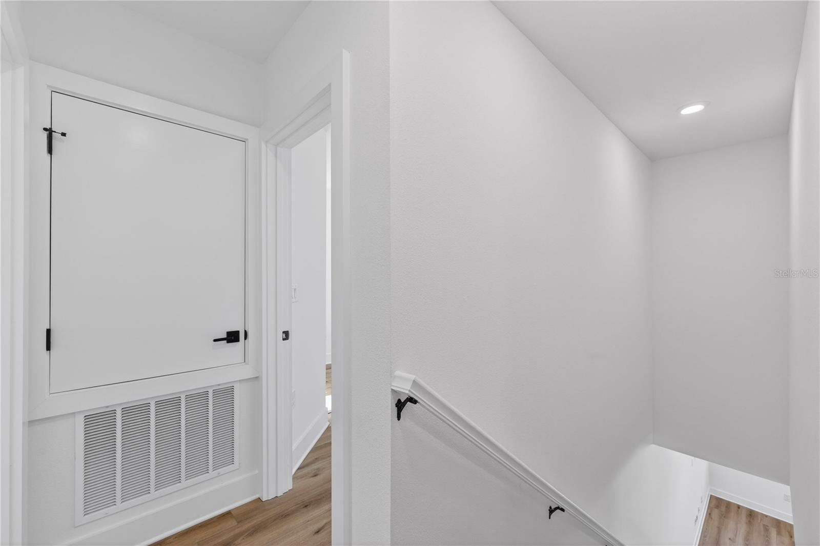 Image 26 of 72 For 4181 56th Avenue N
