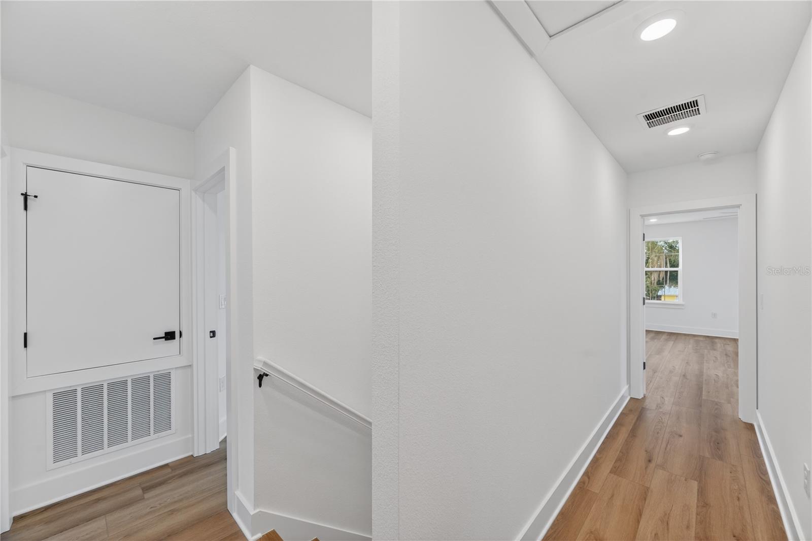 Image 28 of 72 For 4181 56th Avenue N