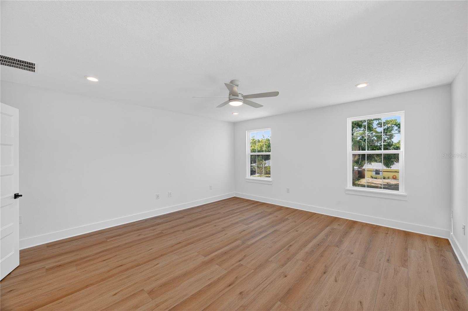 Image 32 of 72 For 4181 56th Avenue N