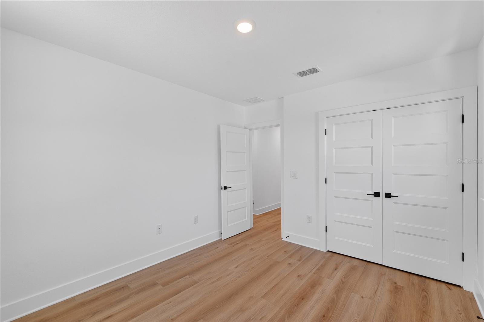 Image 39 of 72 For 4181 56th Avenue N
