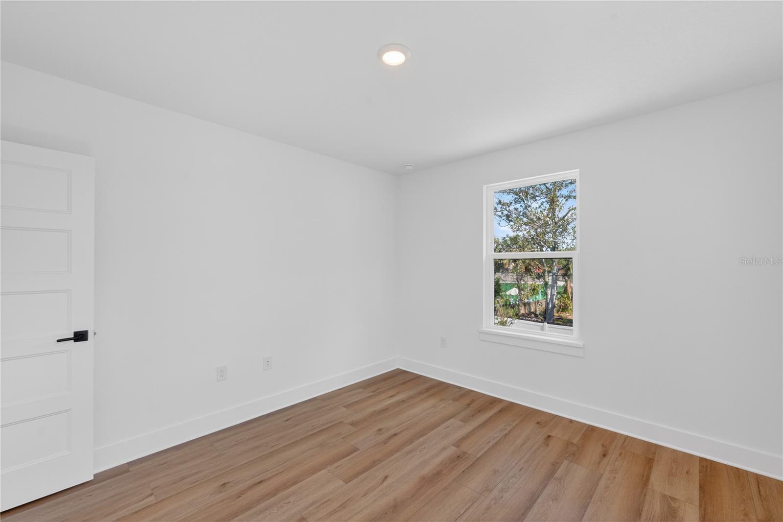 Image 44 of 72 For 4181 56th Avenue N