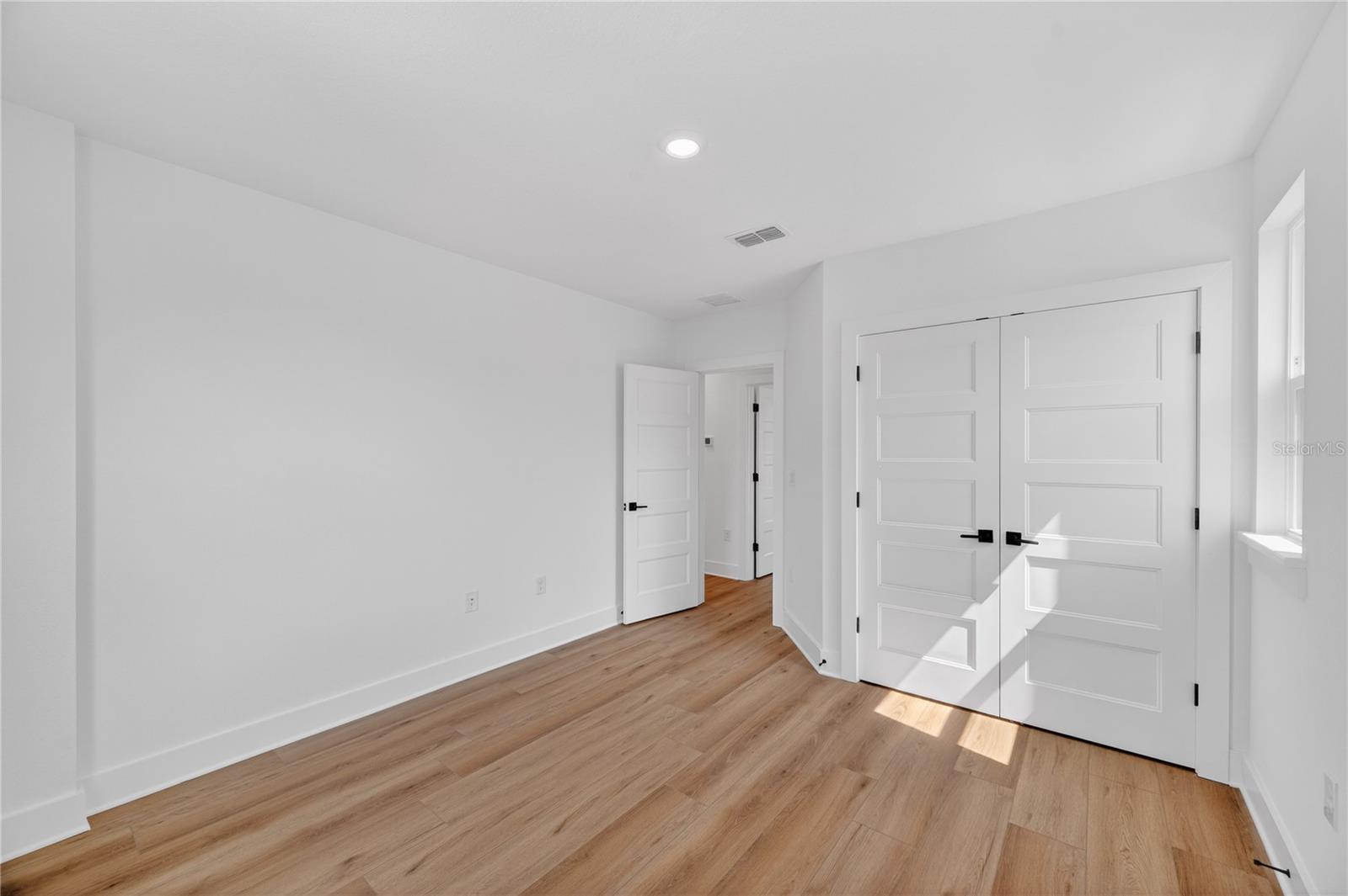 Image 47 of 72 For 4181 56th Avenue N