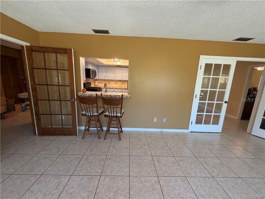 Image 19 of 70 For 7533 Applewood Drive