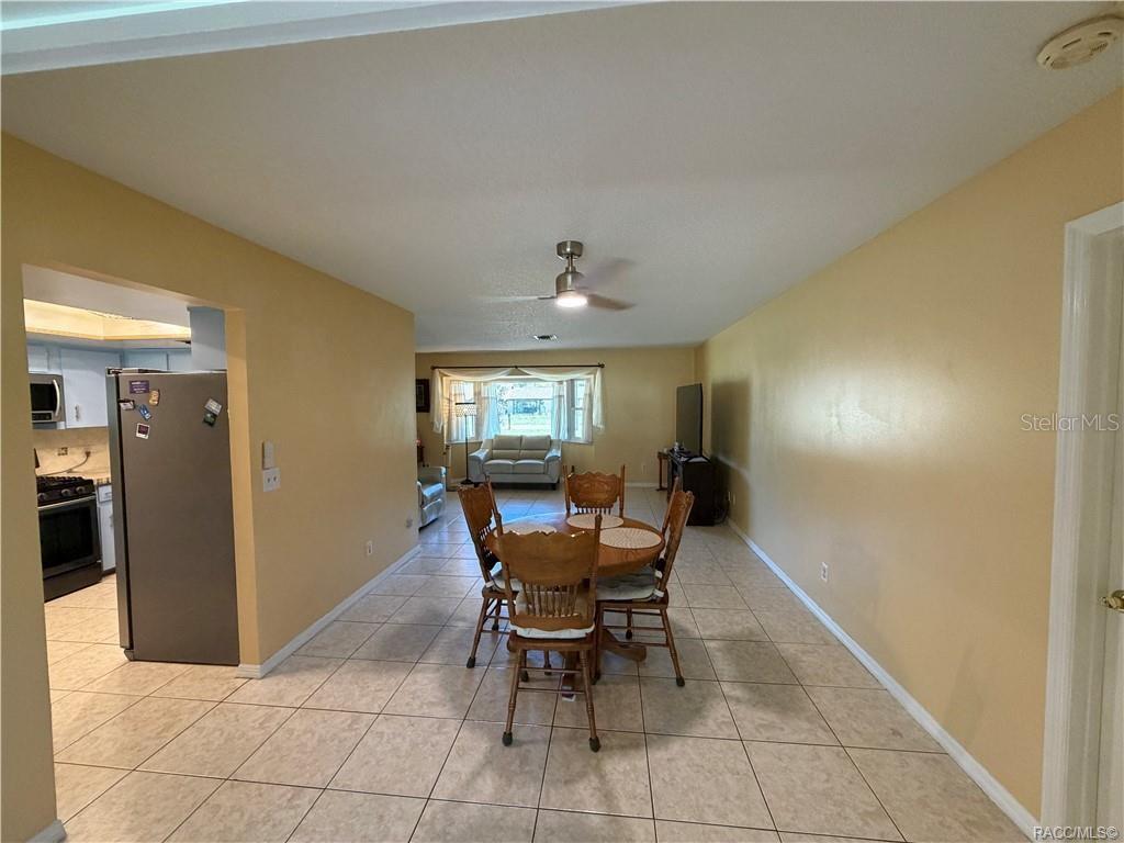 Image 20 of 70 For 7533 Applewood Drive