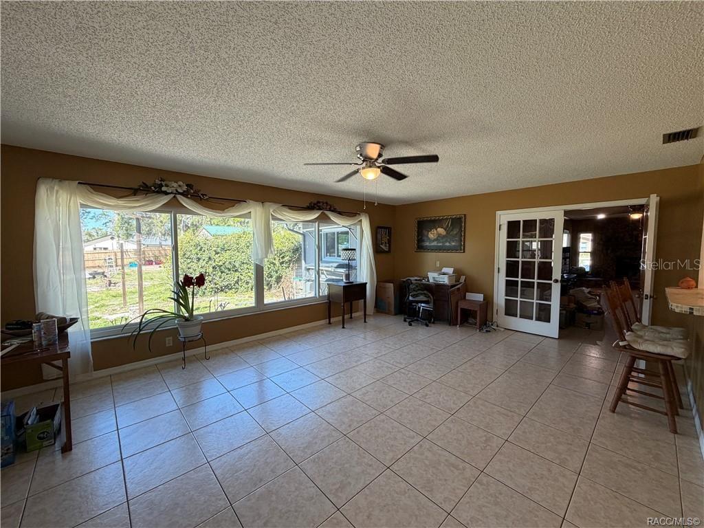 Image 23 of 70 For 7533 Applewood Drive