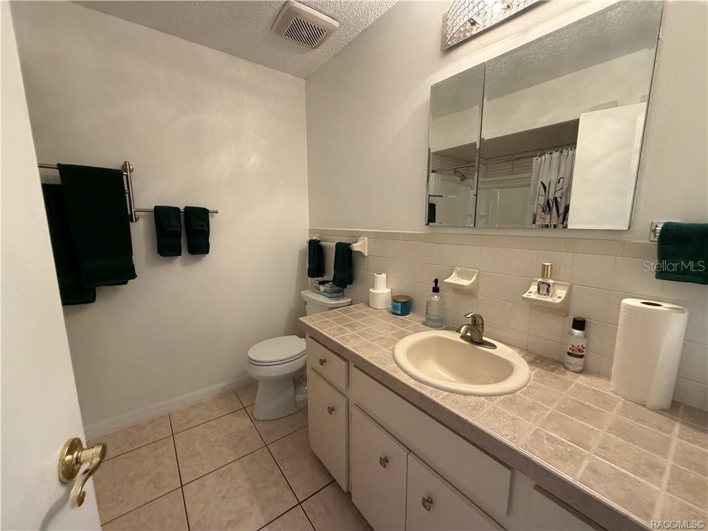 Image 38 of 70 For 7533 Applewood Drive