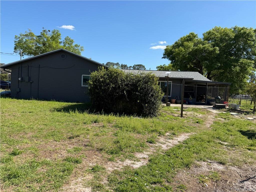 Image 54 of 70 For 7533 Applewood Drive