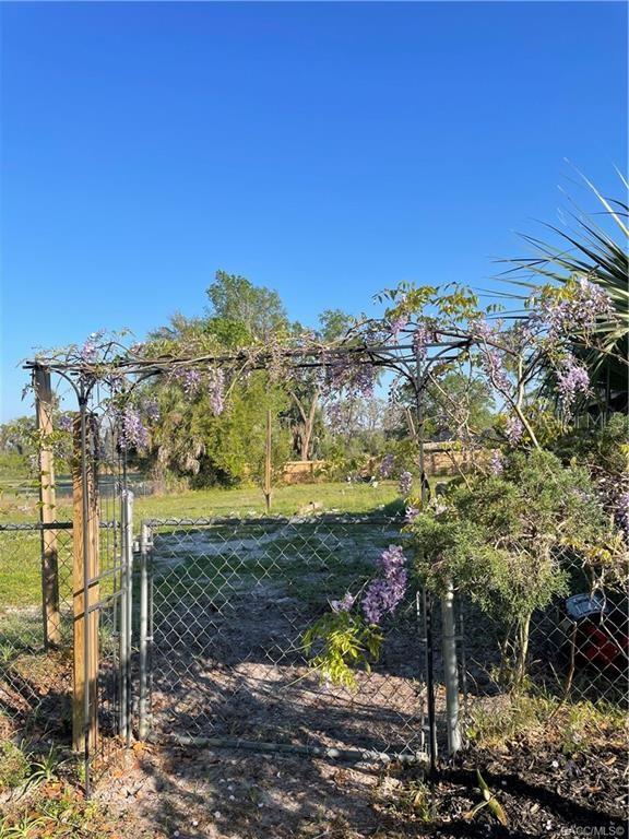 Image 65 of 70 For 7533 Applewood Drive