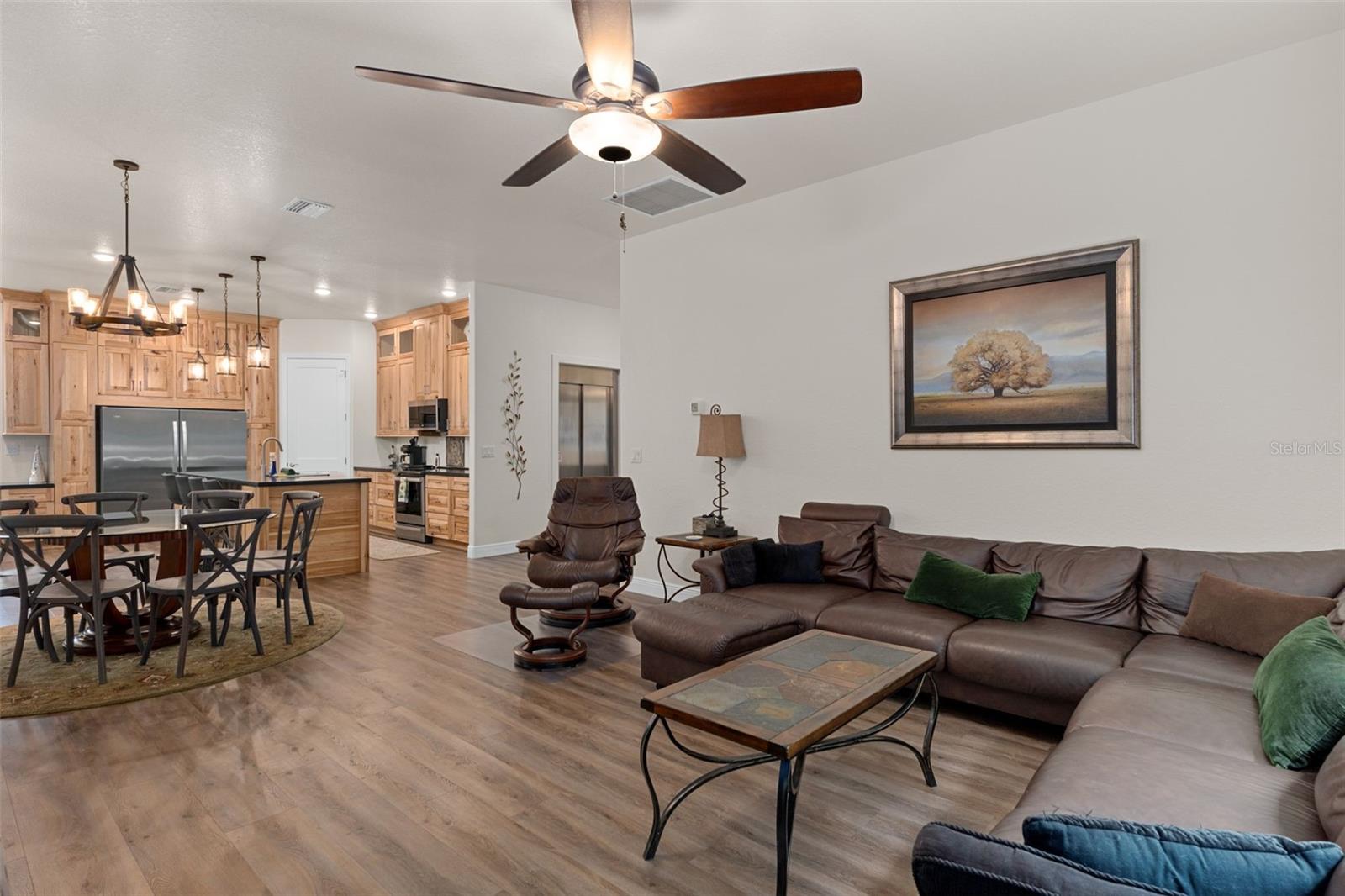 Image 15 of 91 For 6762 Richard Drive