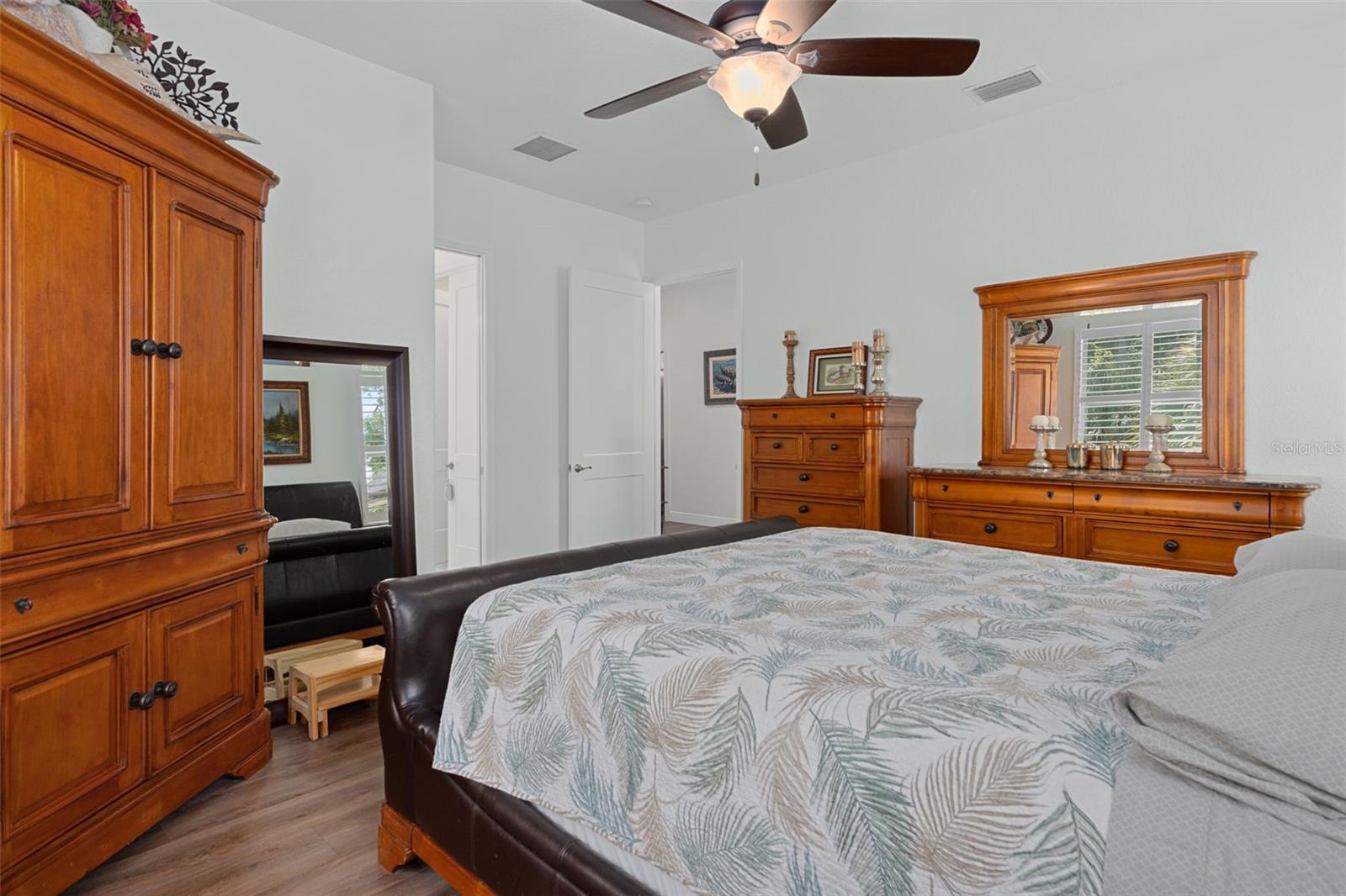 Image 23 of 91 For 6762 Richard Drive