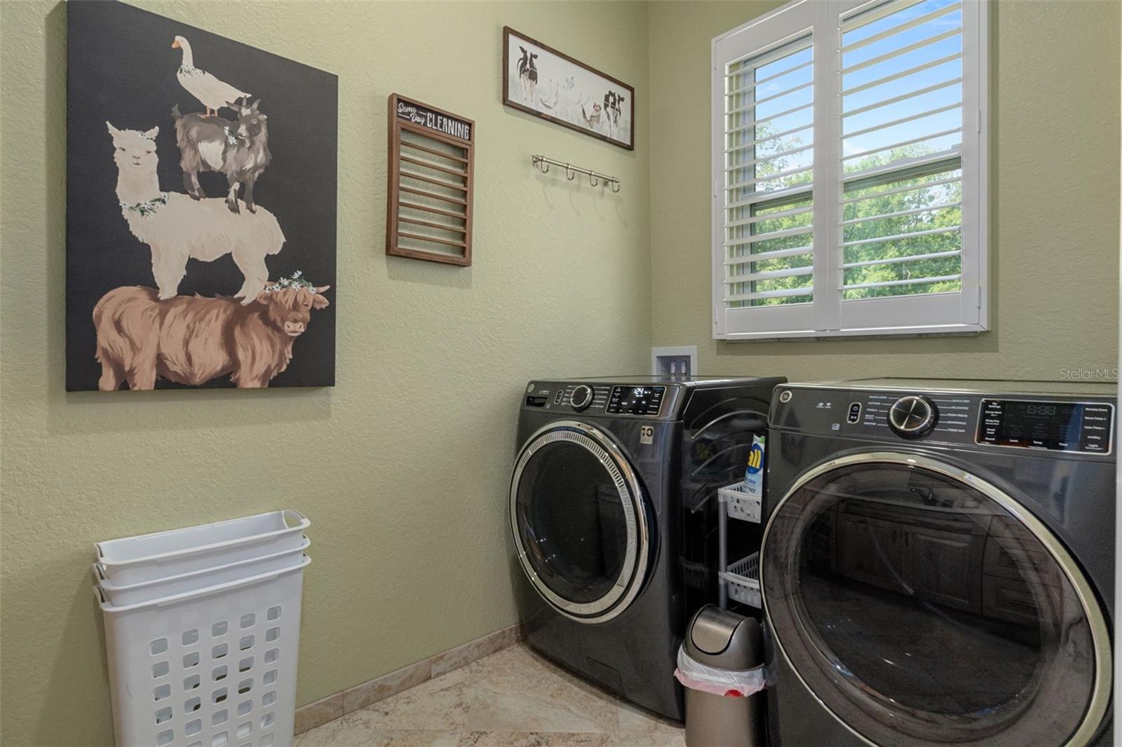 Image 34 of 91 For 6762 Richard Drive