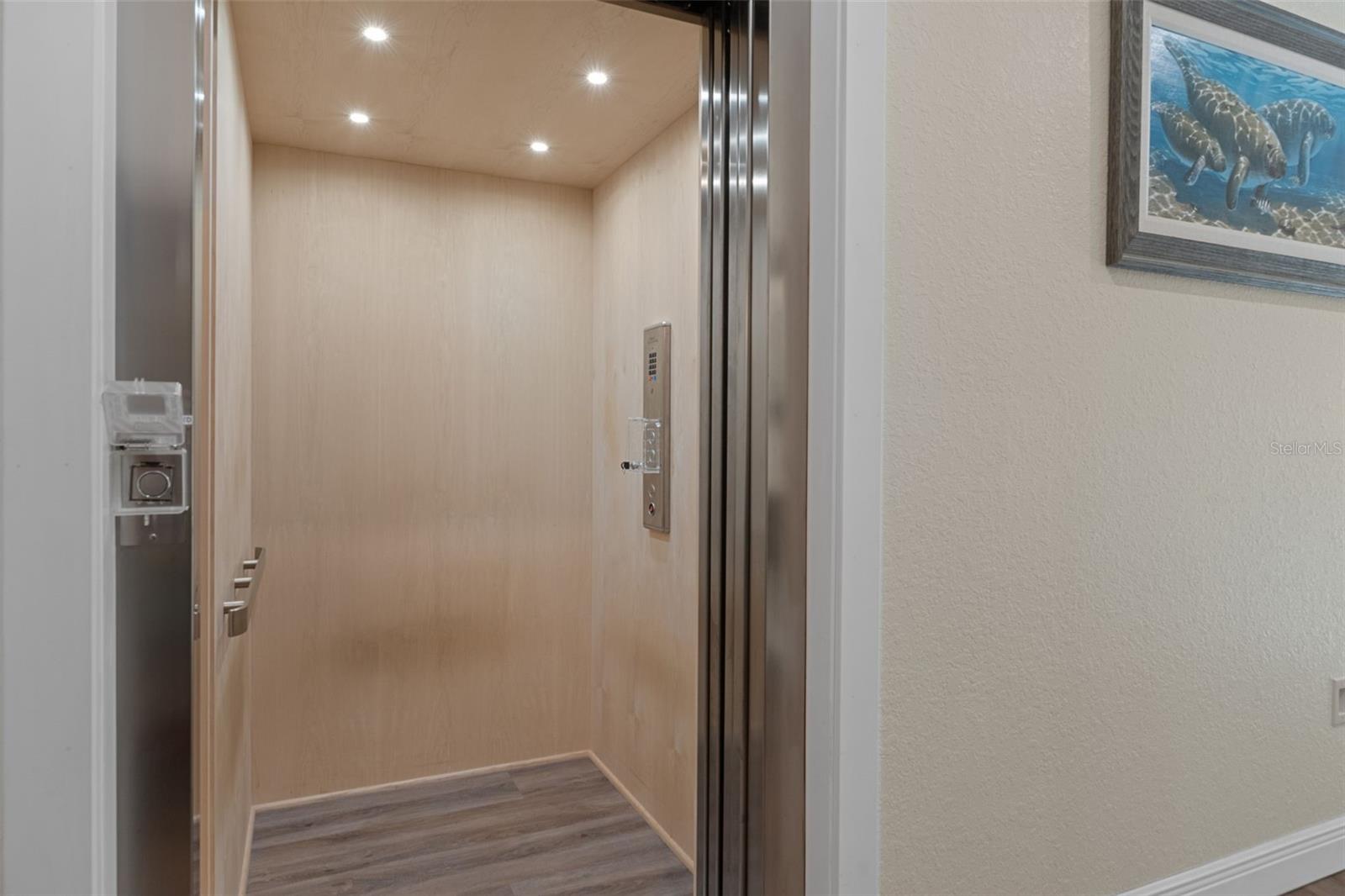 Image 39 of 91 For 6762 Richard Drive