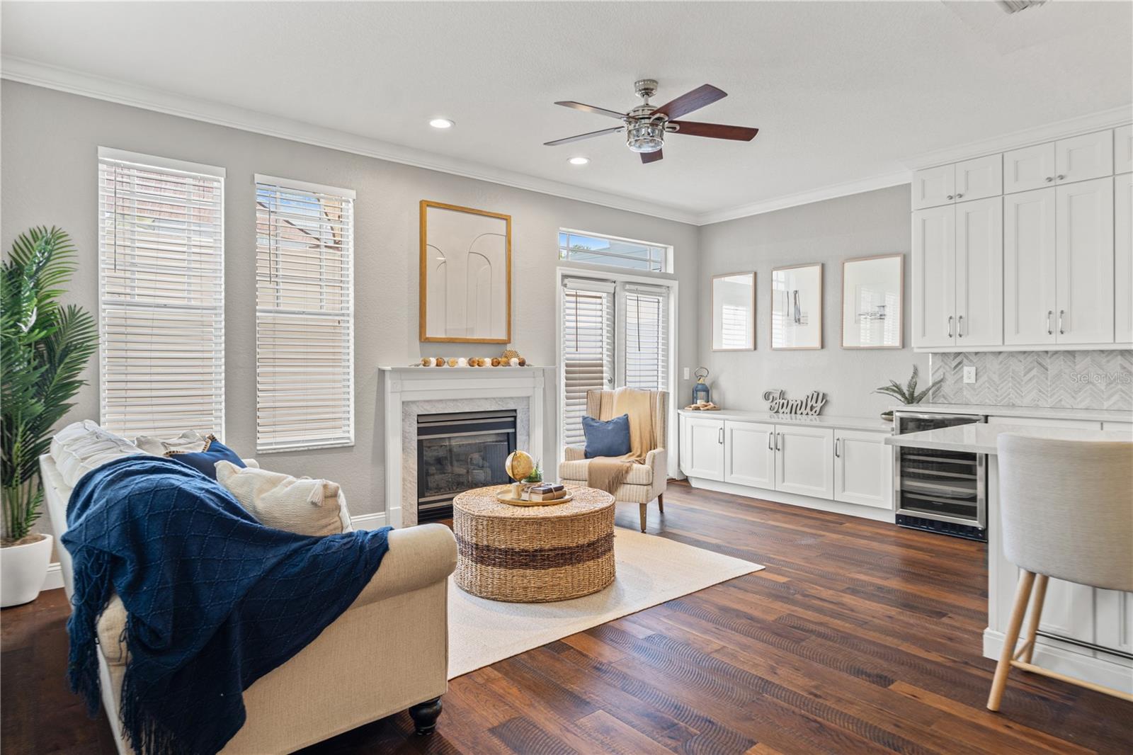 Image 13 of 54 For 2920 El Prado Boulevard 11
