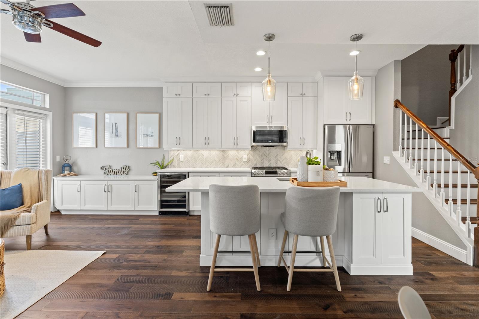 Image 18 of 54 For 2920 El Prado Boulevard 11