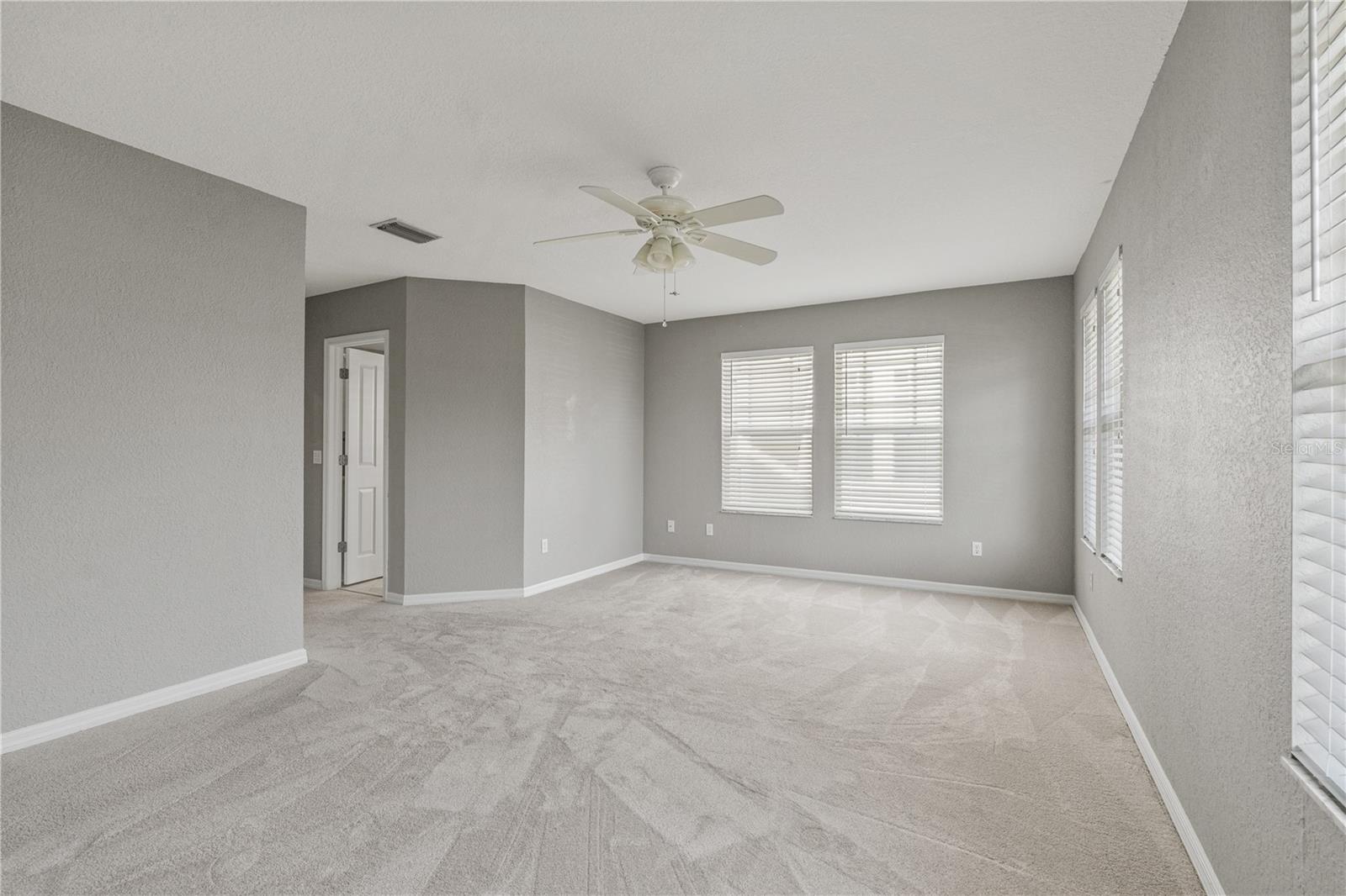 Image 30 of 54 For 2920 El Prado Boulevard 11