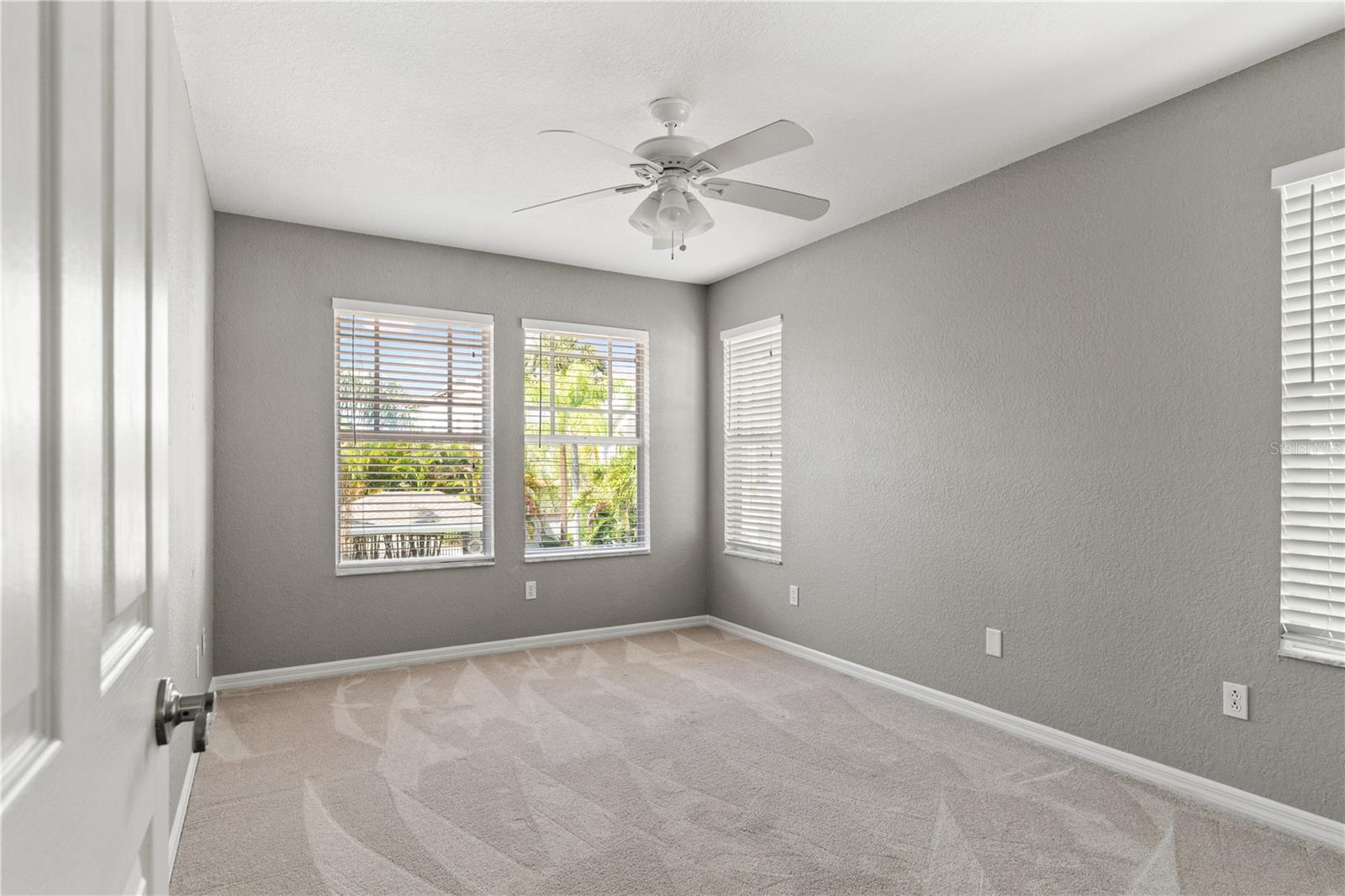 Image 41 of 54 For 2920 El Prado Boulevard 11