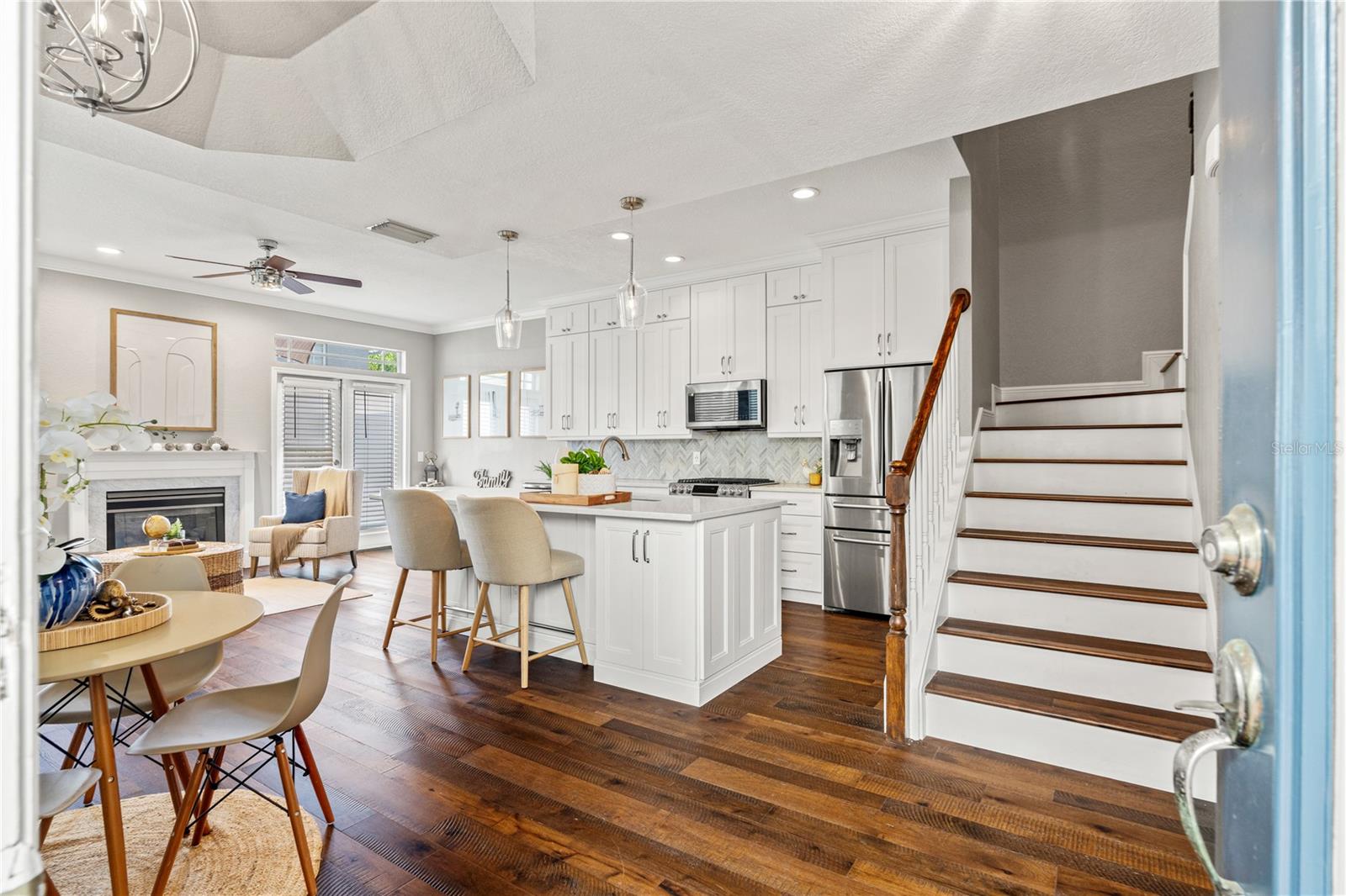 Image 9 of 54 For 2920 El Prado Boulevard 11