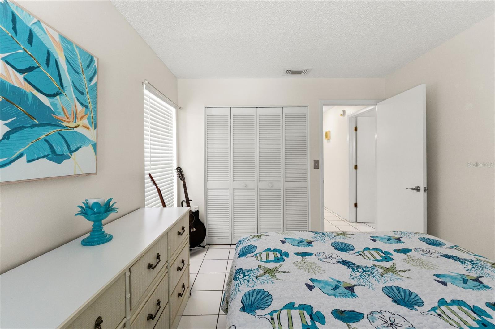 Image 10 of 38 For 10520 Springwood Drive