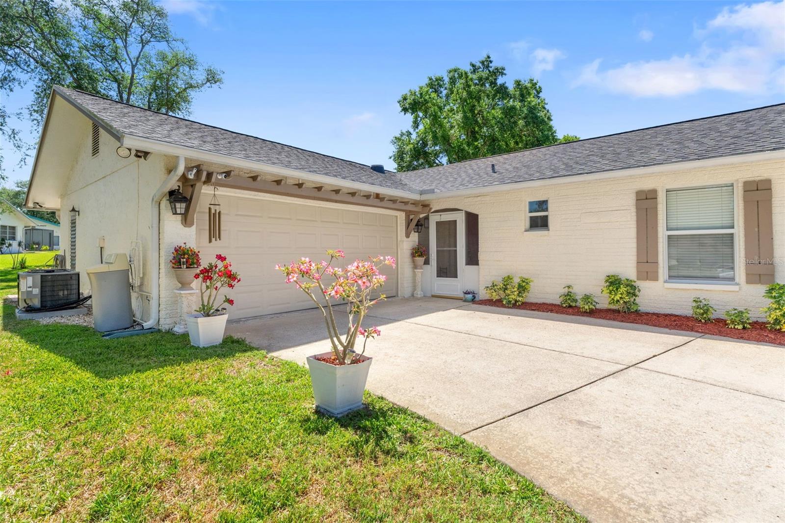 Image 3 of 38 For 10520 Springwood Drive
