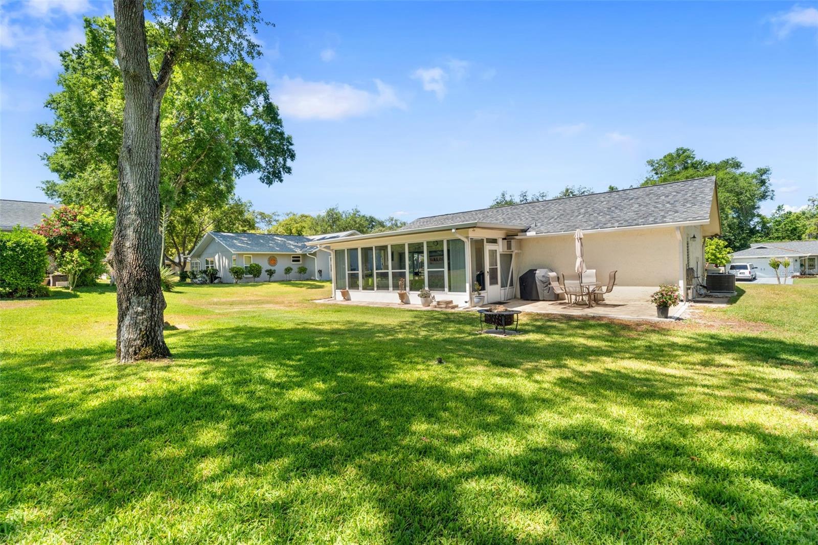 Image 5 of 38 For 10520 Springwood Drive