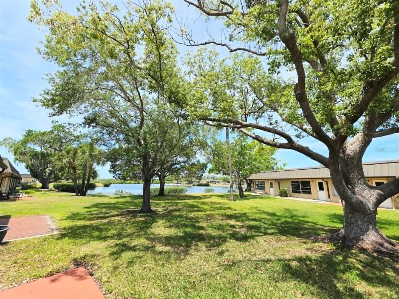 Image 21 of 29 For 4213 Hampton Drive 4213