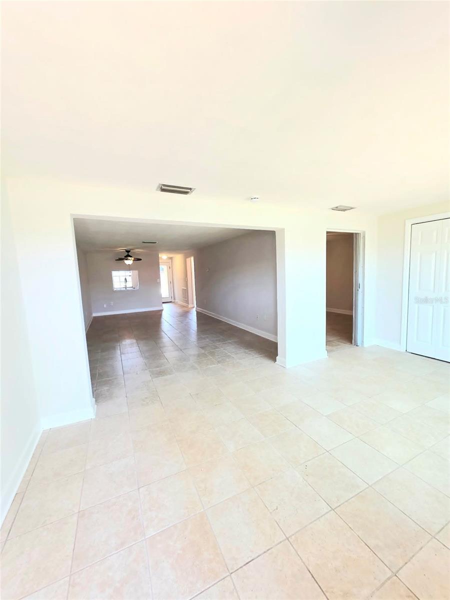 Image 9 of 29 For 4213 Hampton Drive 4213