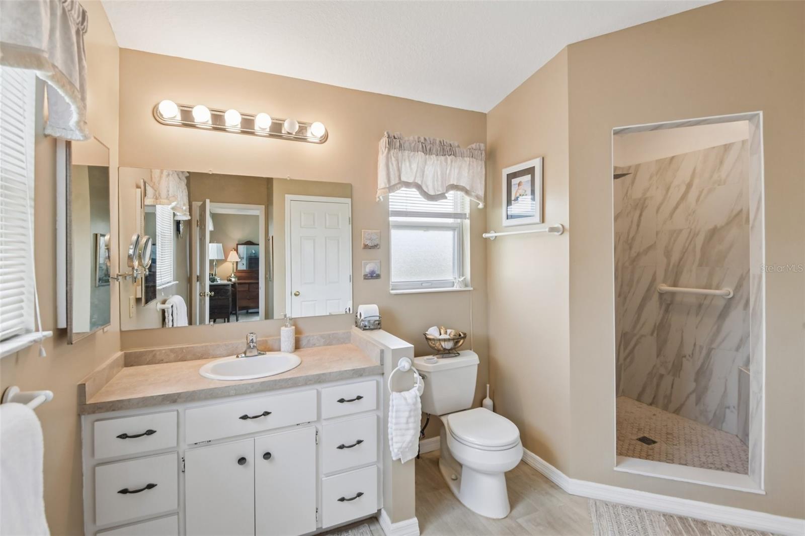 Image 31 of 57 For 8212 Hayward Lane