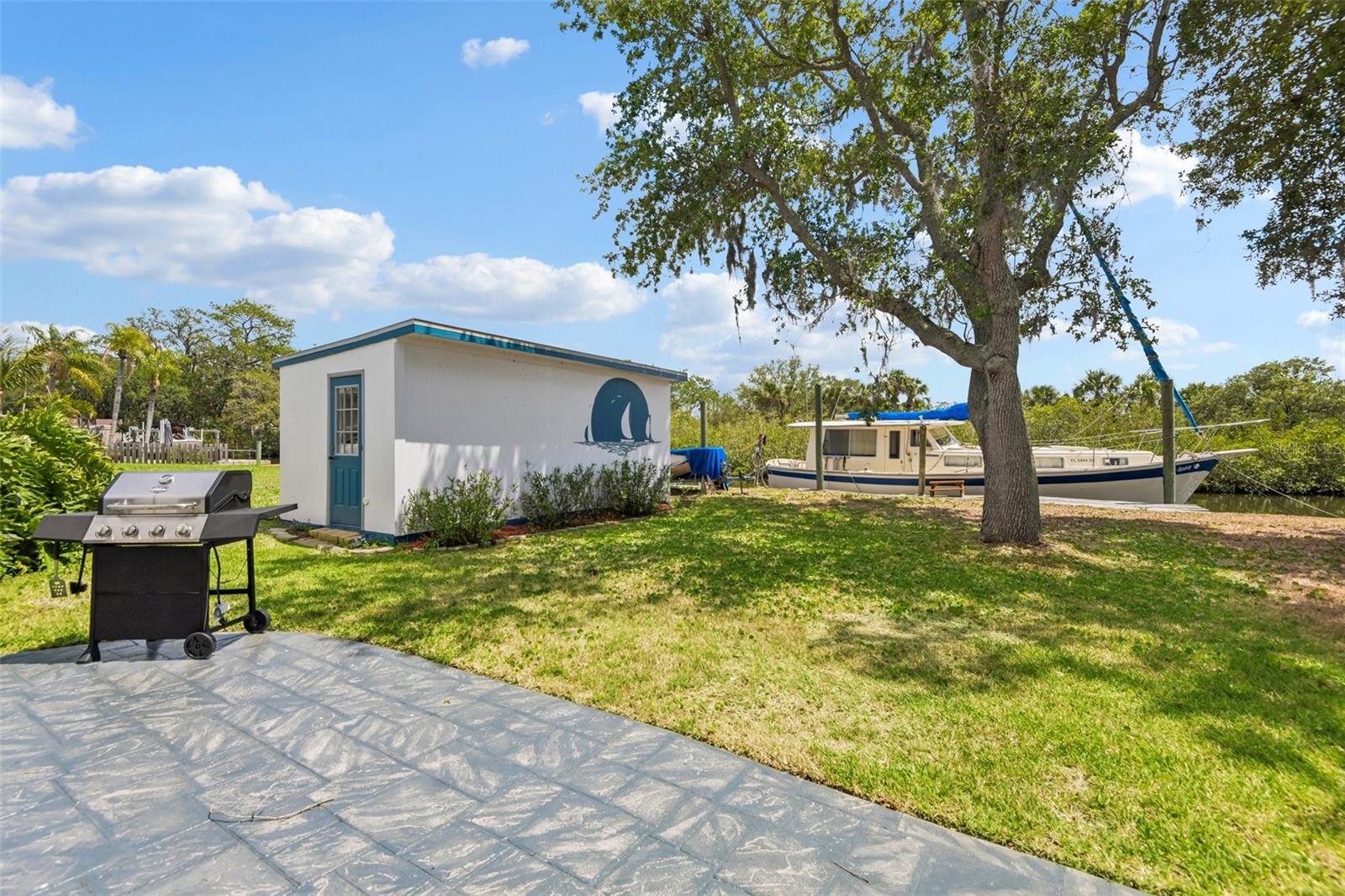 Image 38 of 57 For 8212 Hayward Lane