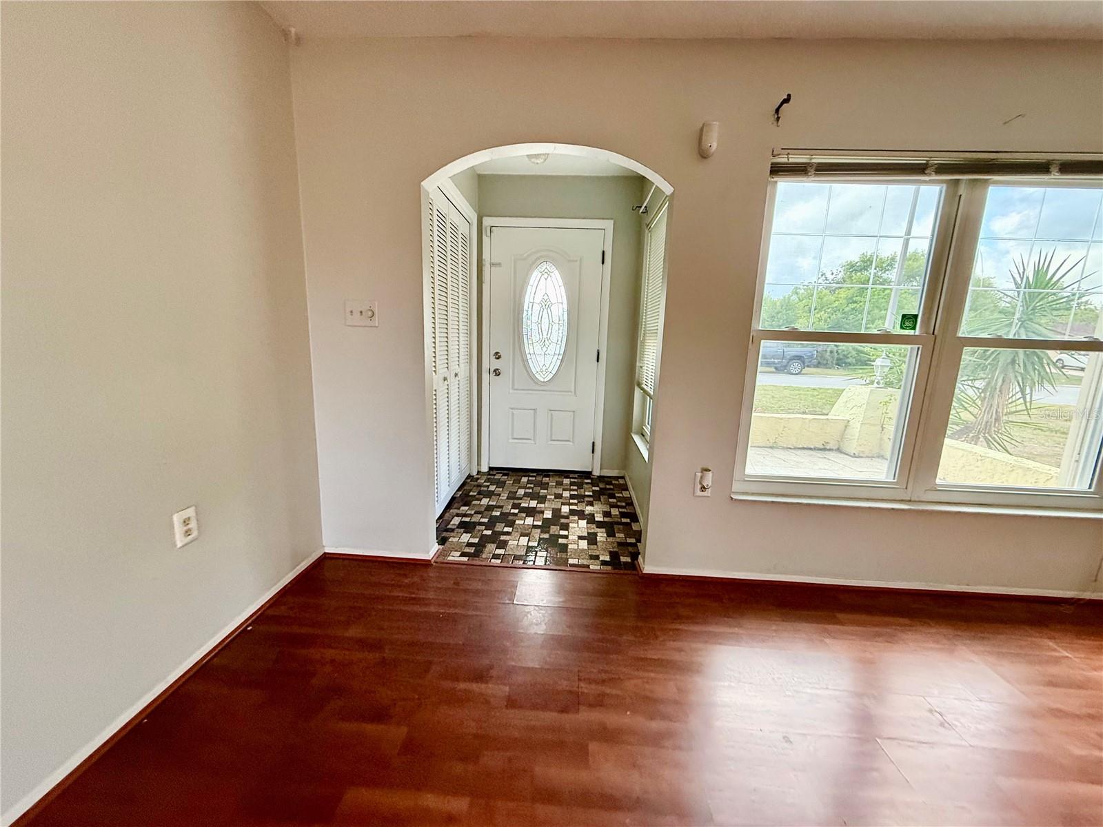 Image 3 of 44 For 7607 Vienna Lane