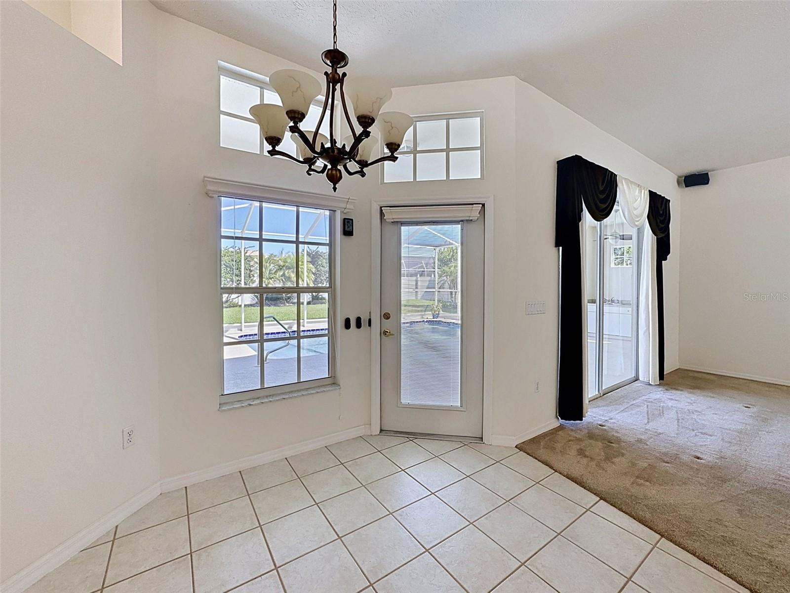 Image 11 of 48 For 7839 Roundelay Drive