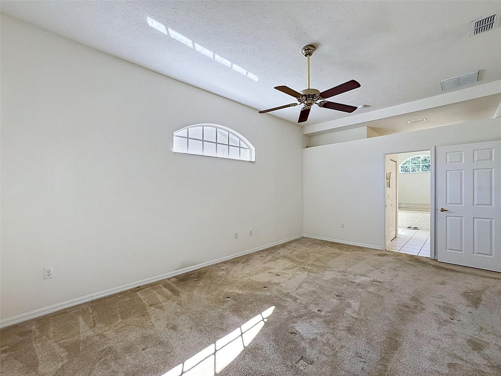 Image 20 of 48 For 7839 Roundelay Drive