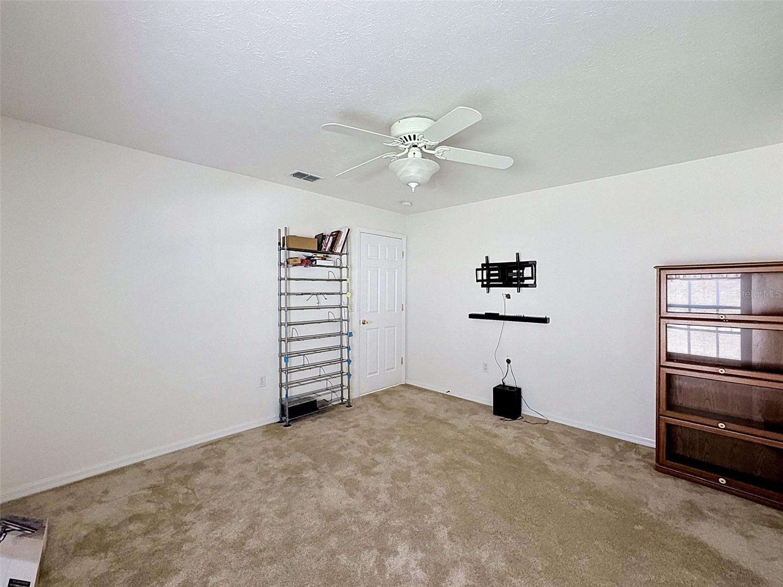 Image 27 of 48 For 7839 Roundelay Drive