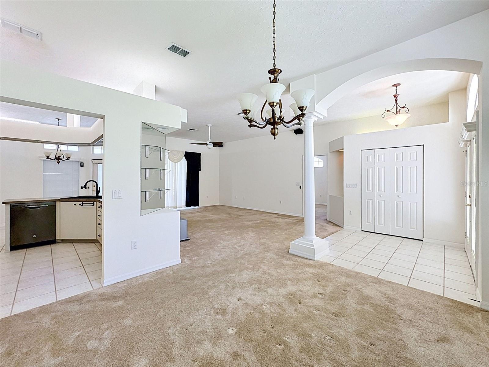 Image 4 of 48 For 7839 Roundelay Drive