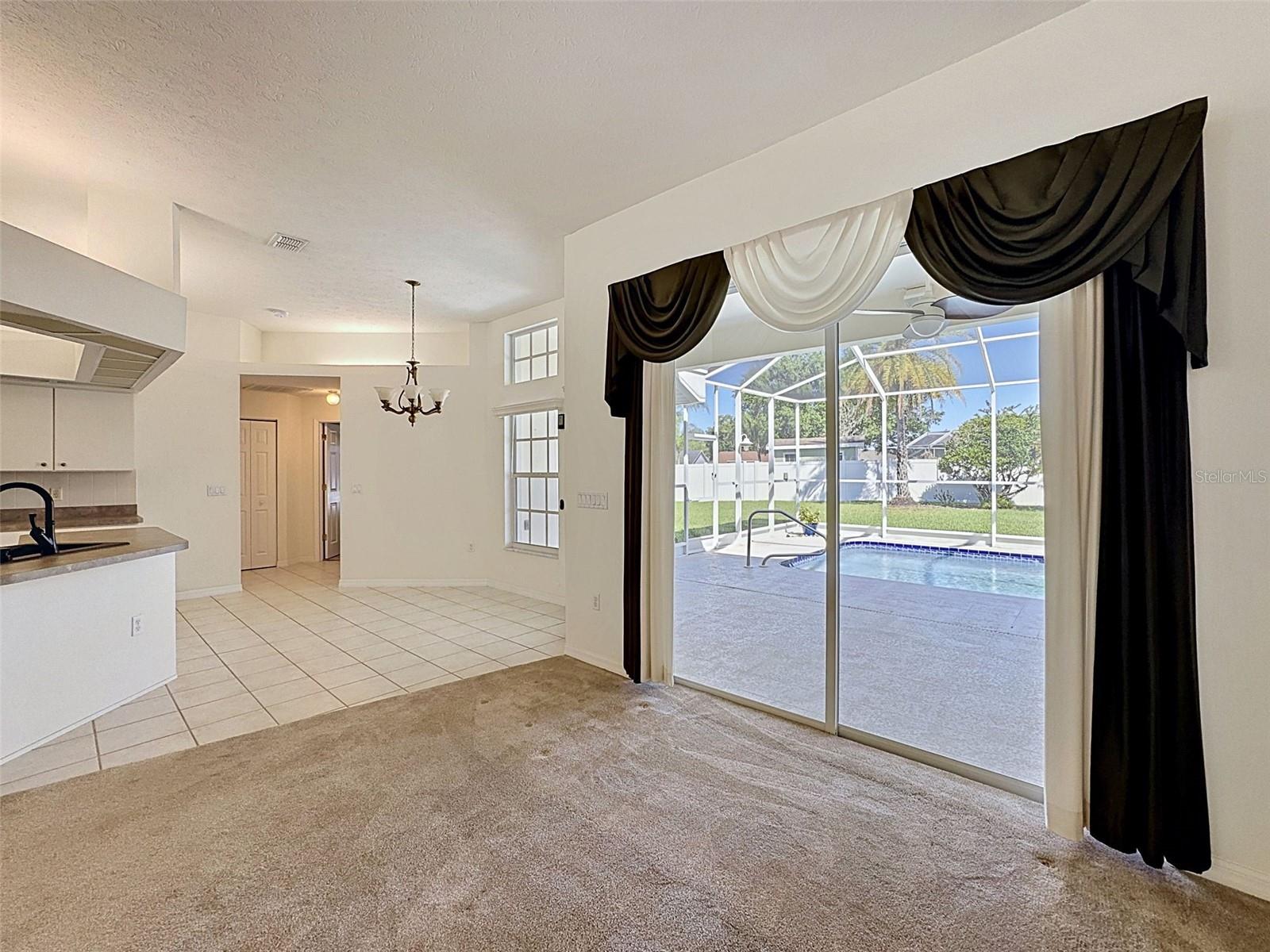Image 7 of 48 For 7839 Roundelay Drive