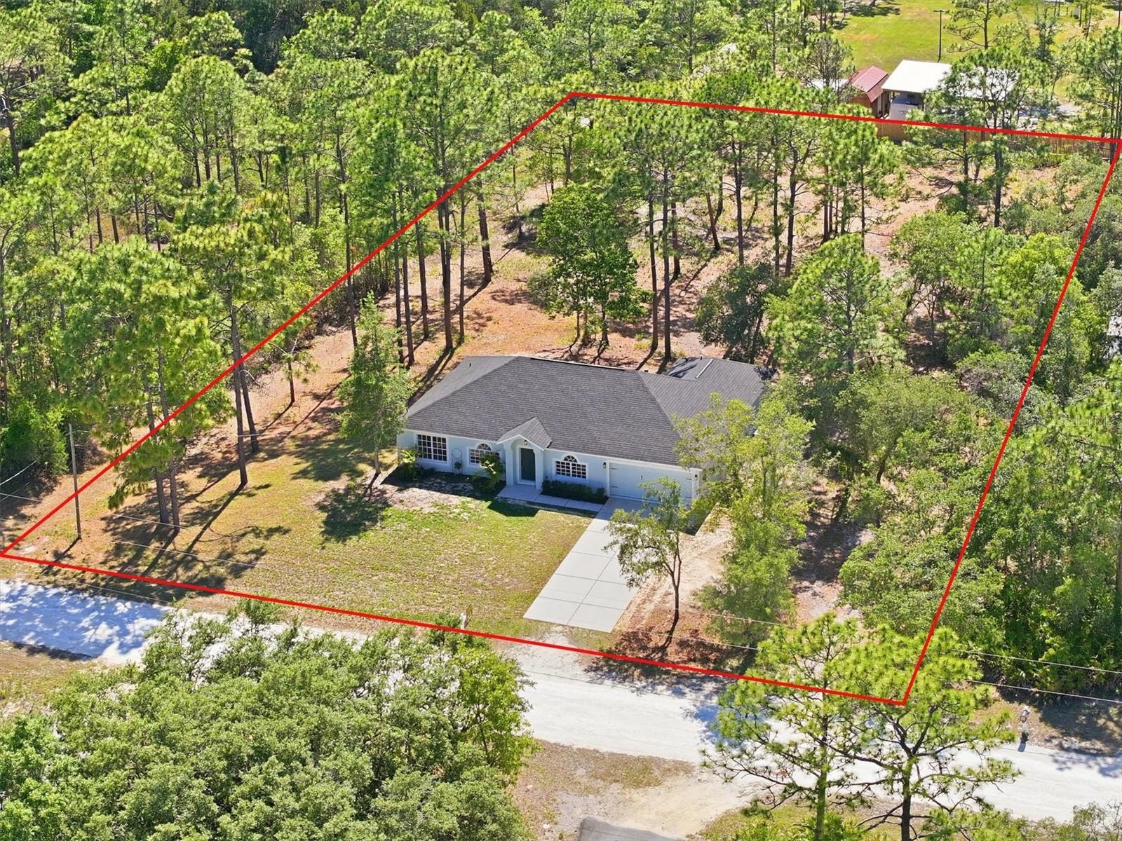 Image 4 of 52 For 18063 Parrot Road