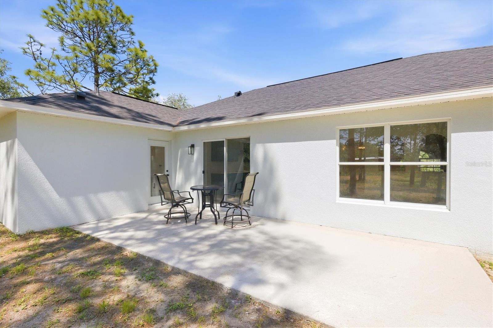 Image 41 of 52 For 18063 Parrot Road