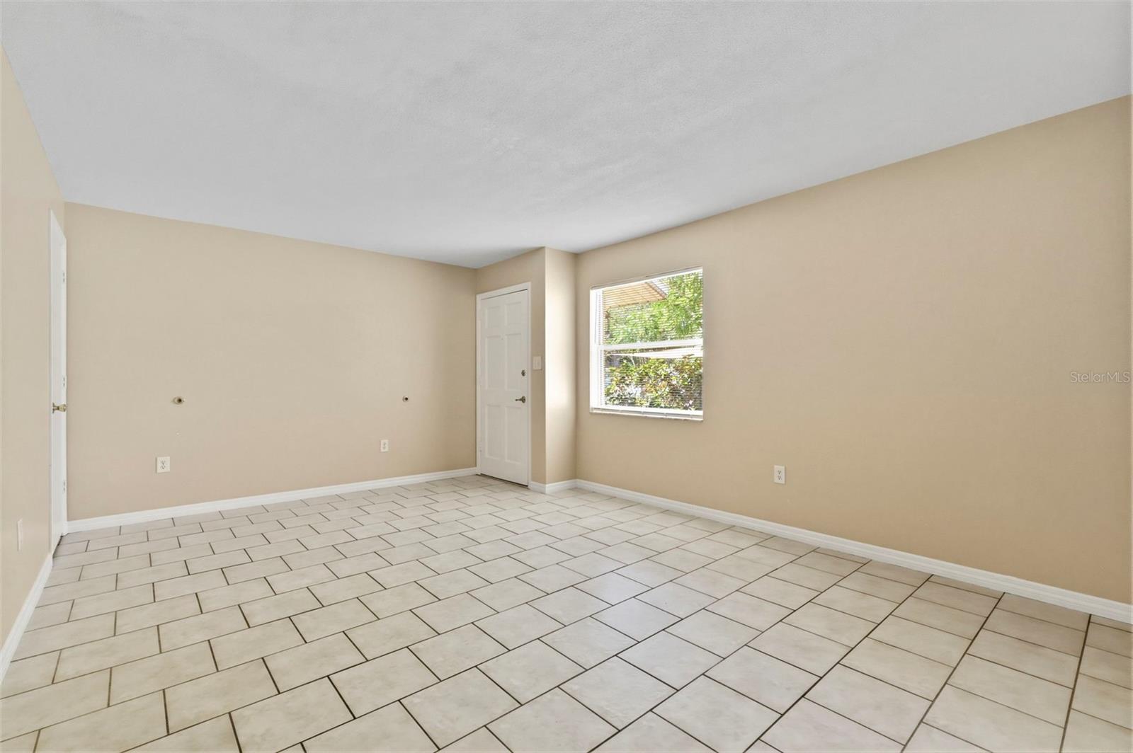 Image 9 of 53 For 3052 Park Lane B