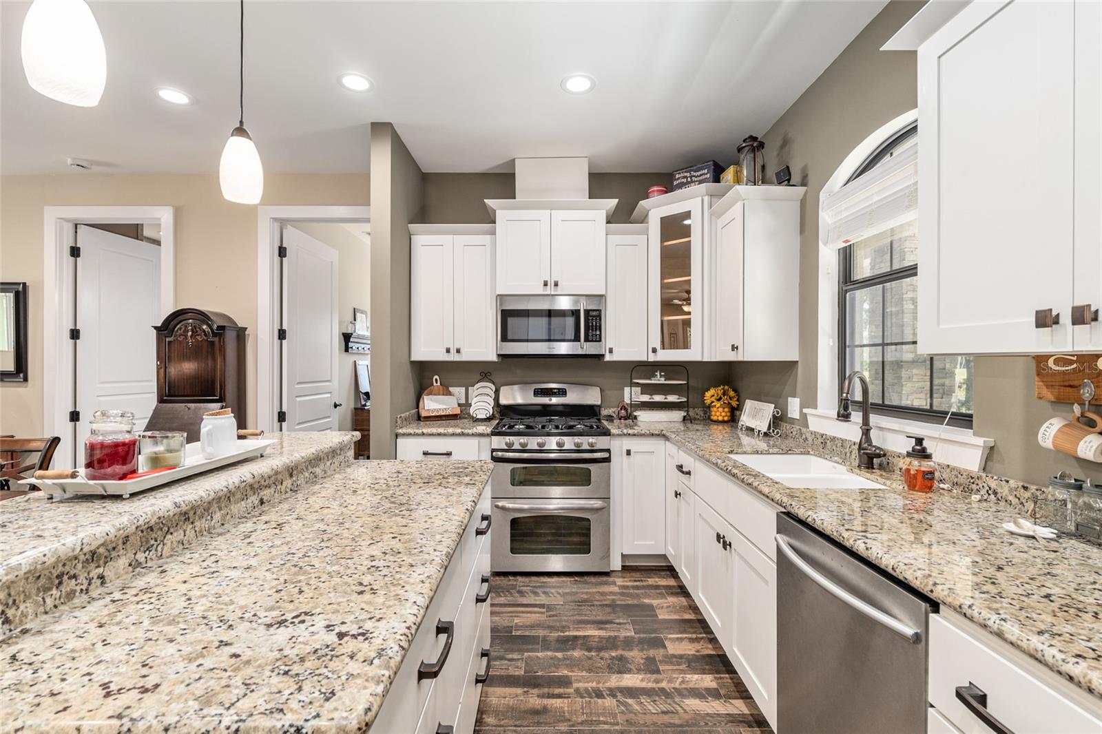 Image 16 of 56 For 5190 90th Avenue
