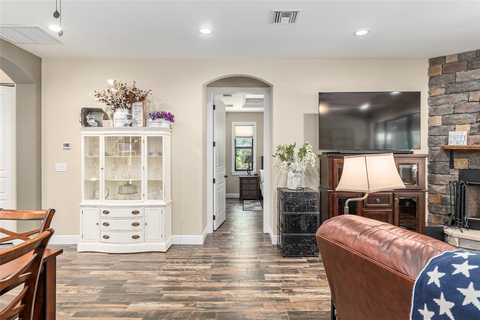 Image 17 of 56 For 5190 90th Avenue