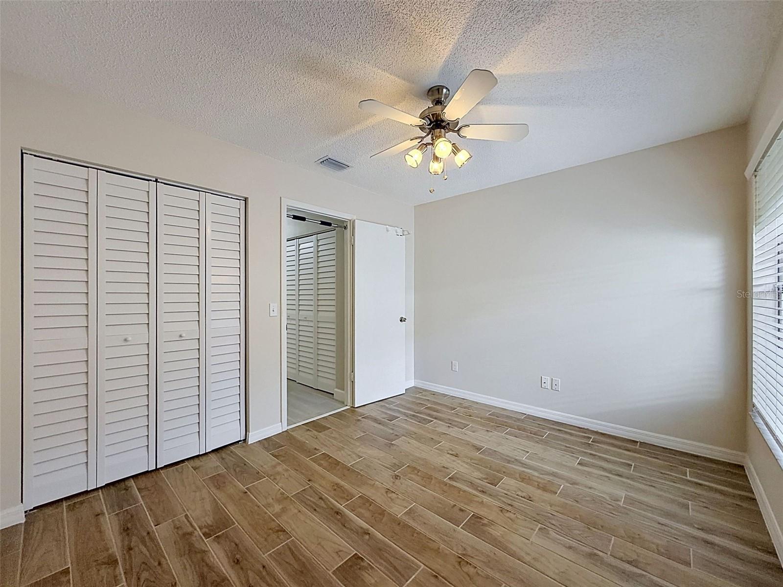 Image 16 of 27 For 5406 Meadstone Ct