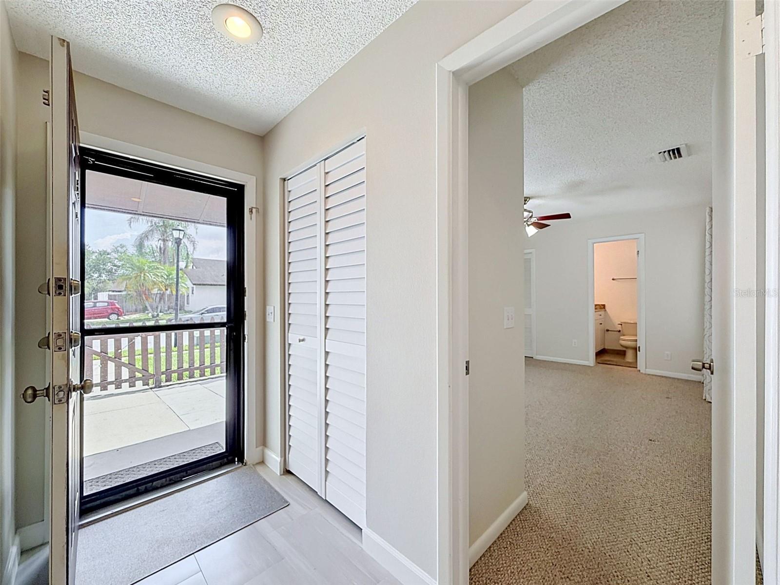 Image 5 of 27 For 5406 Meadstone Ct
