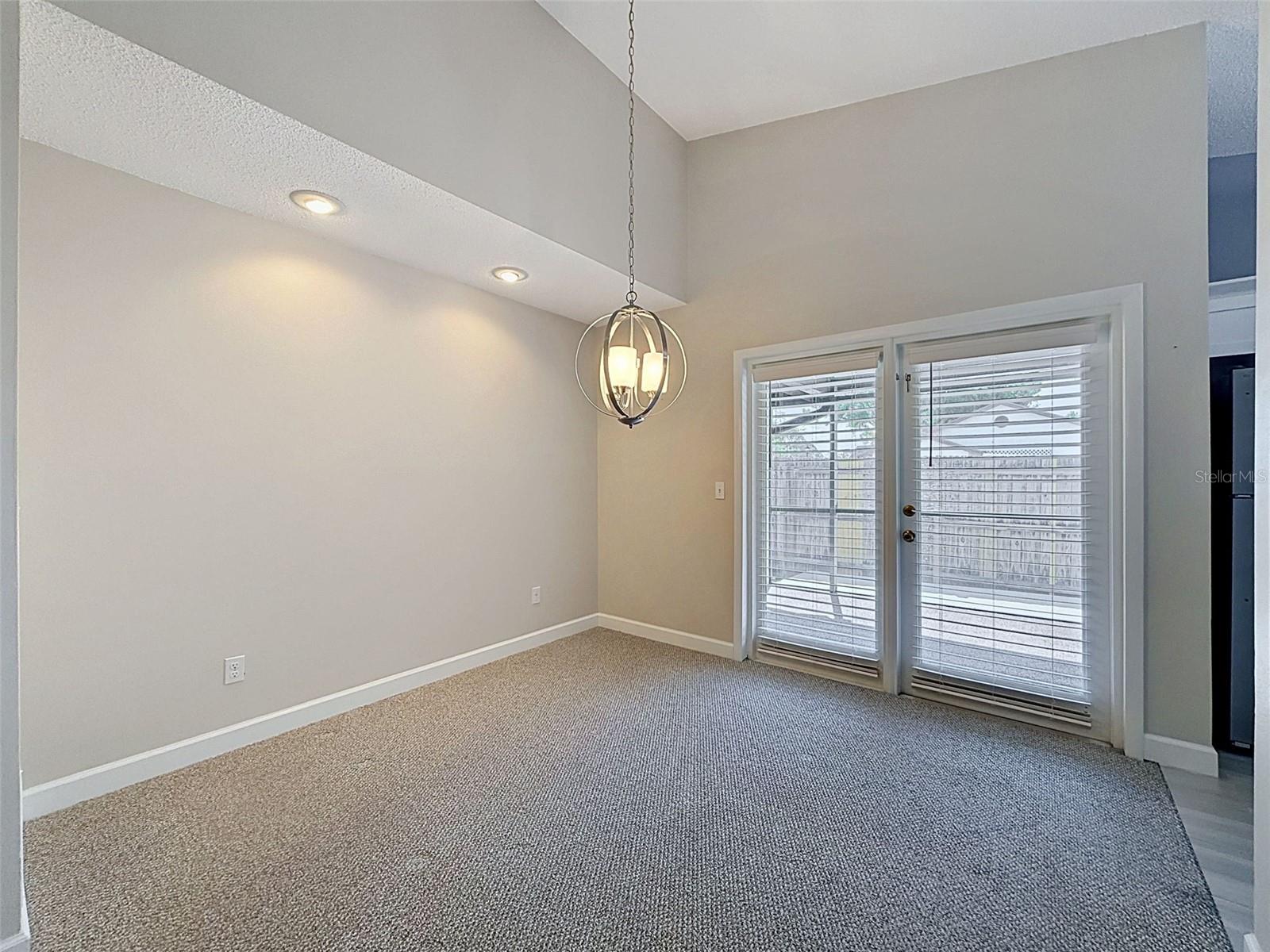 Image 7 of 27 For 5406 Meadstone Ct