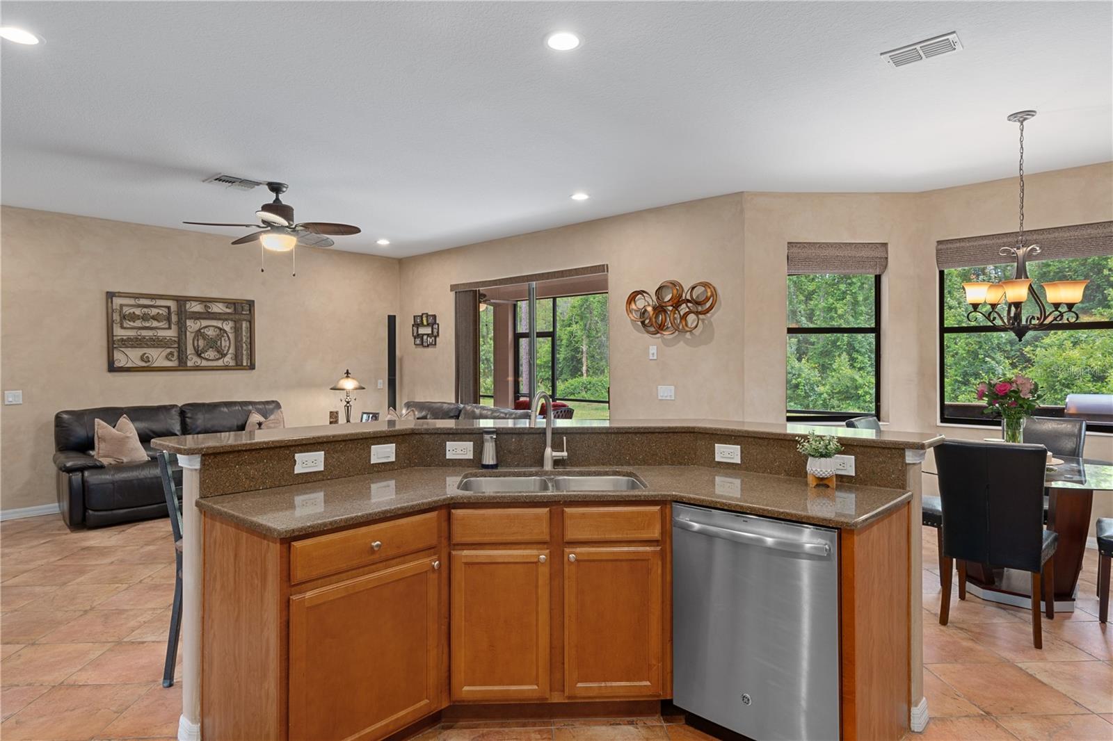 Image 18 of 55 For 14807 Princewood Lane