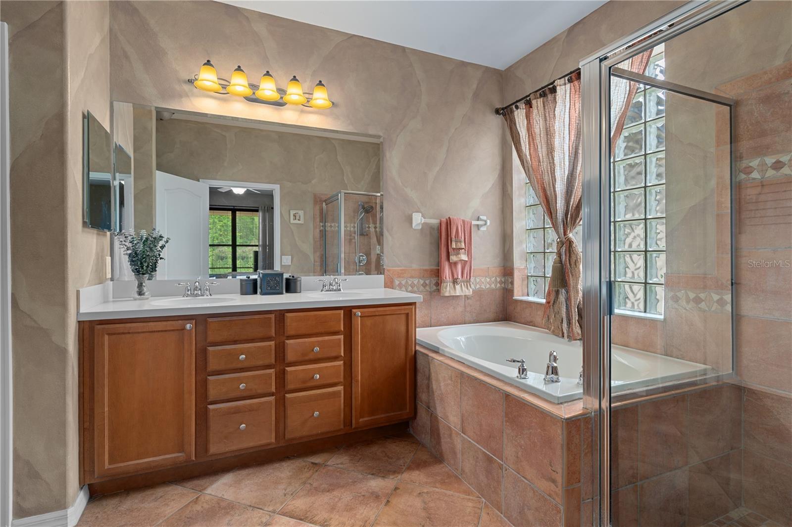 Image 23 of 55 For 14807 Princewood Lane
