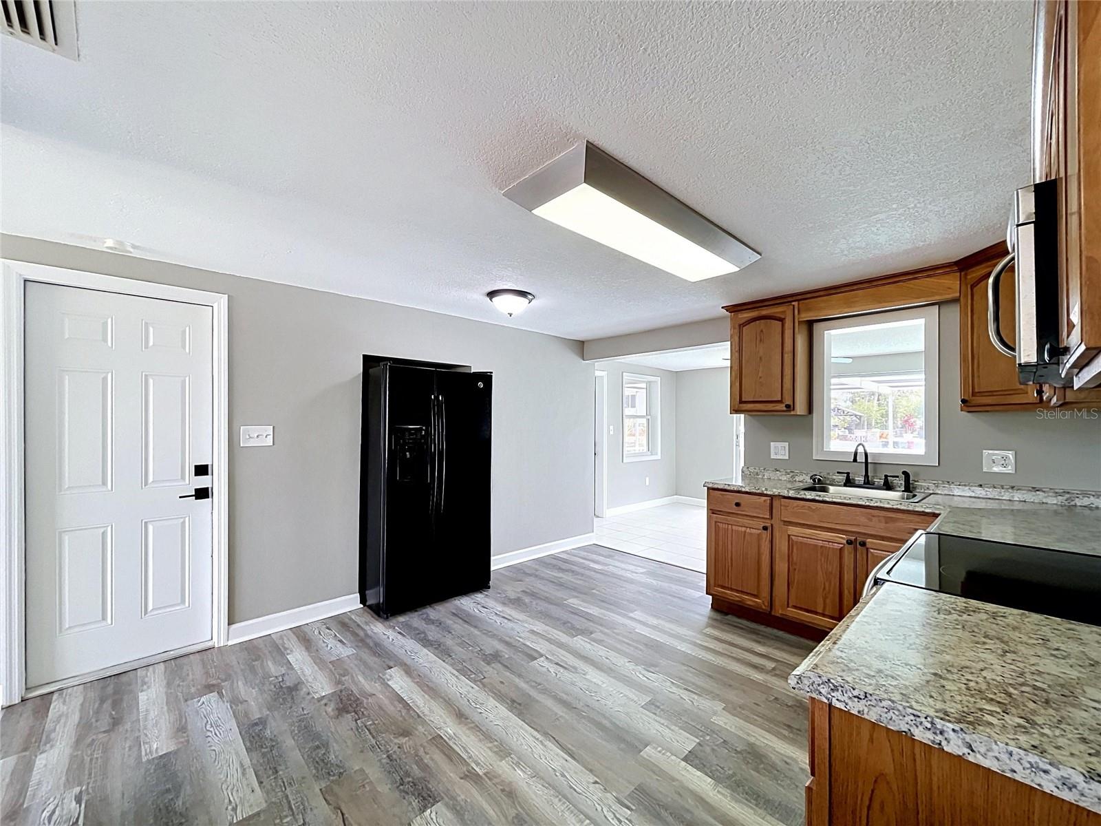 Image 20 of 53 For 7513 Hatteras Drive