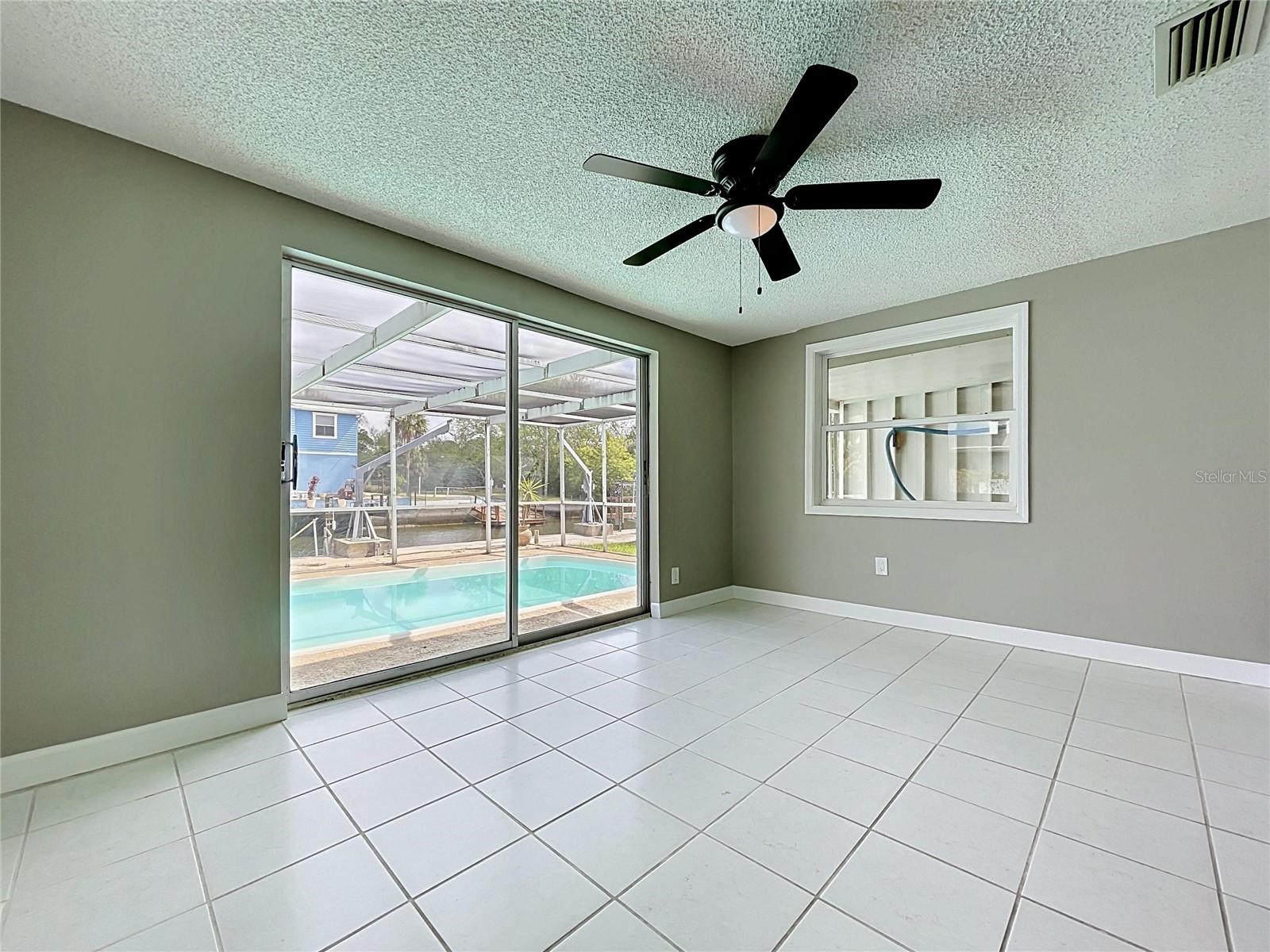 Image 23 of 53 For 7513 Hatteras Drive