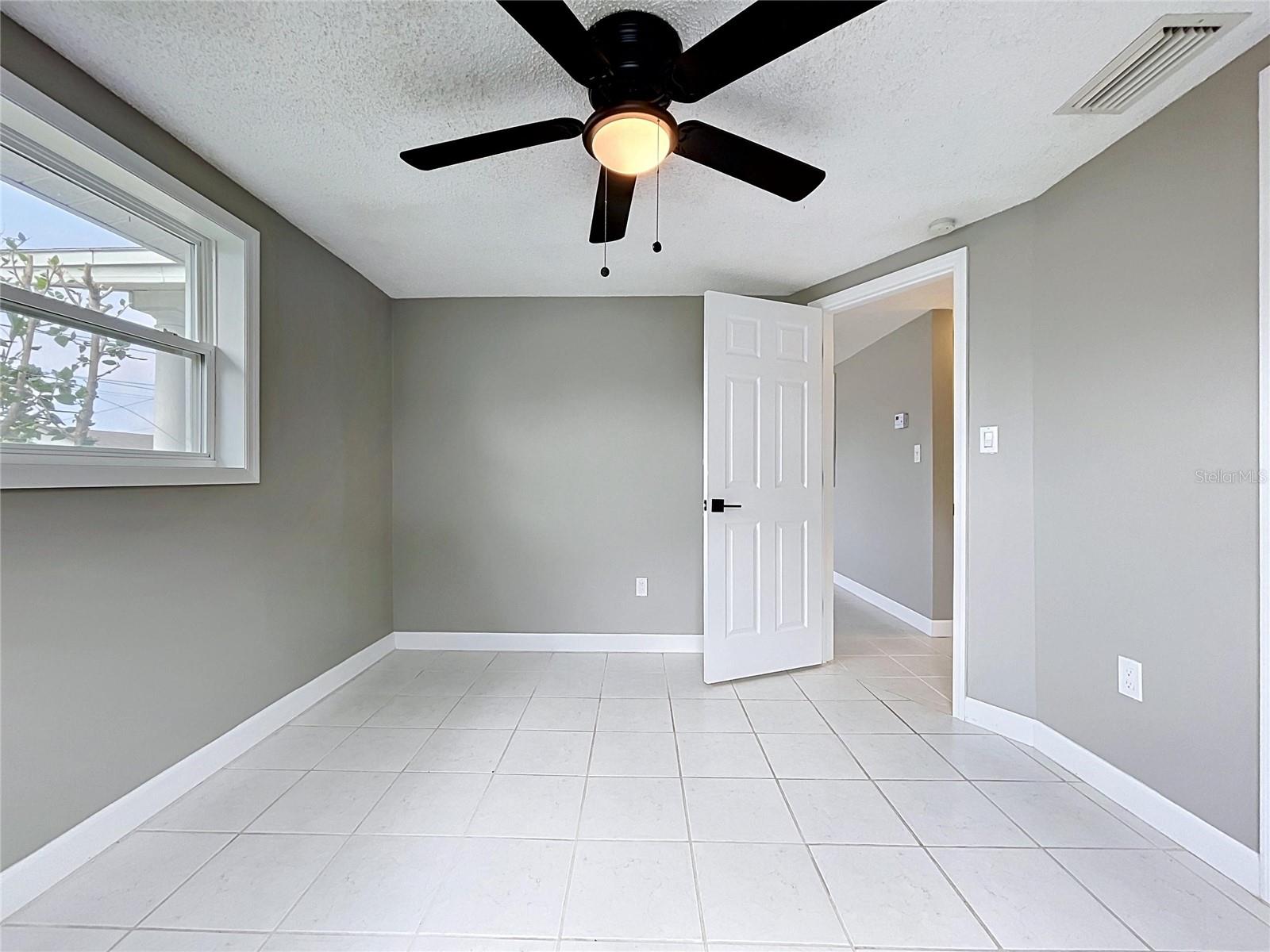 Image 31 of 53 For 7513 Hatteras Drive