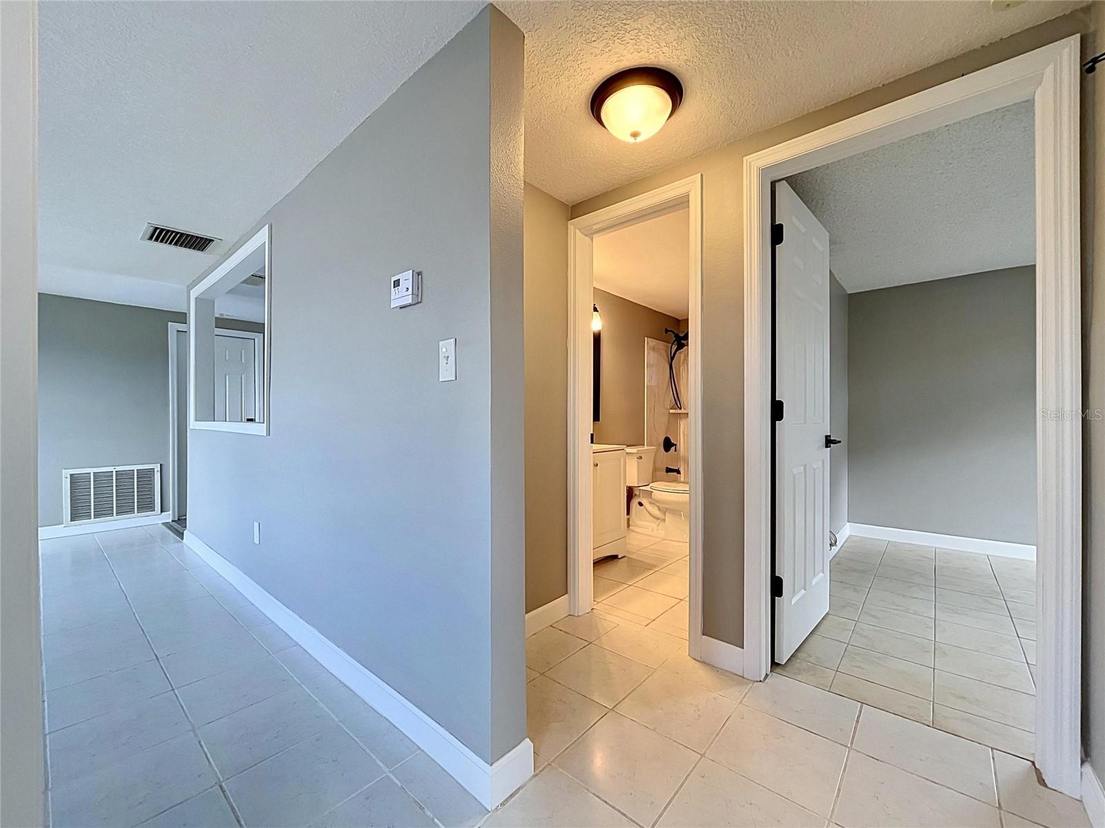 Image 39 of 53 For 7513 Hatteras Drive