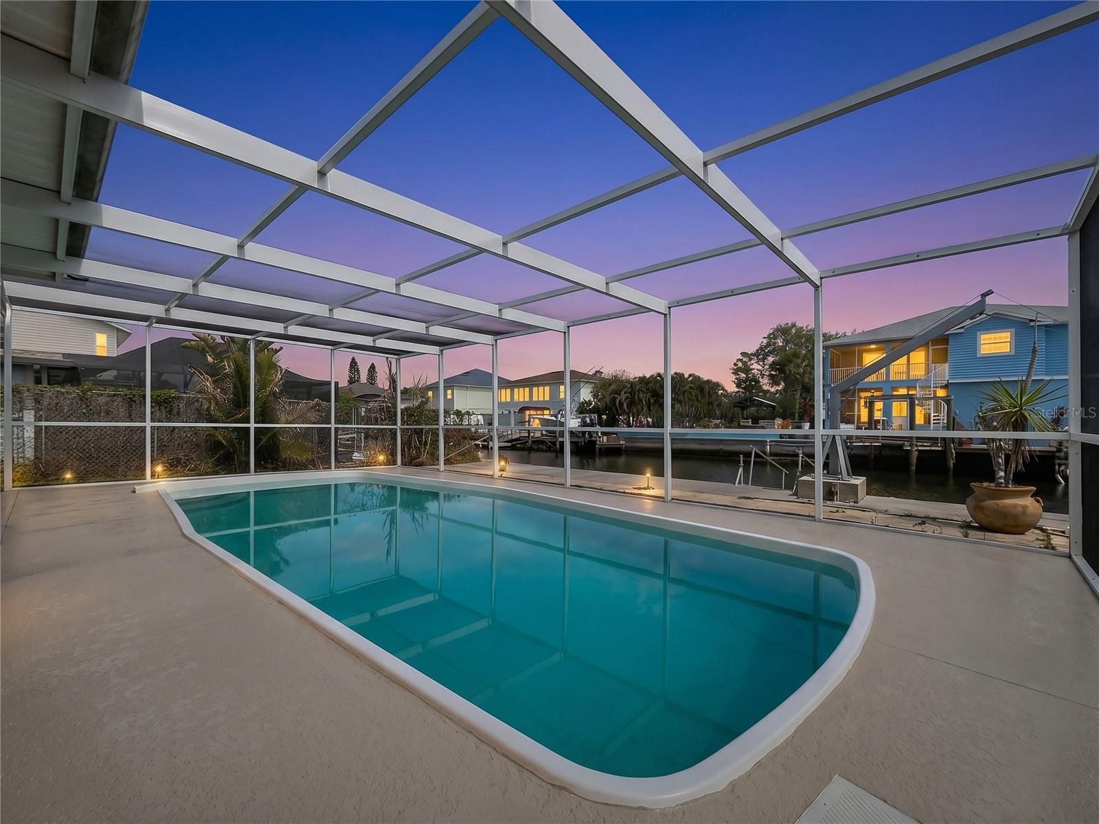 Image 4 of 53 For 7513 Hatteras Drive