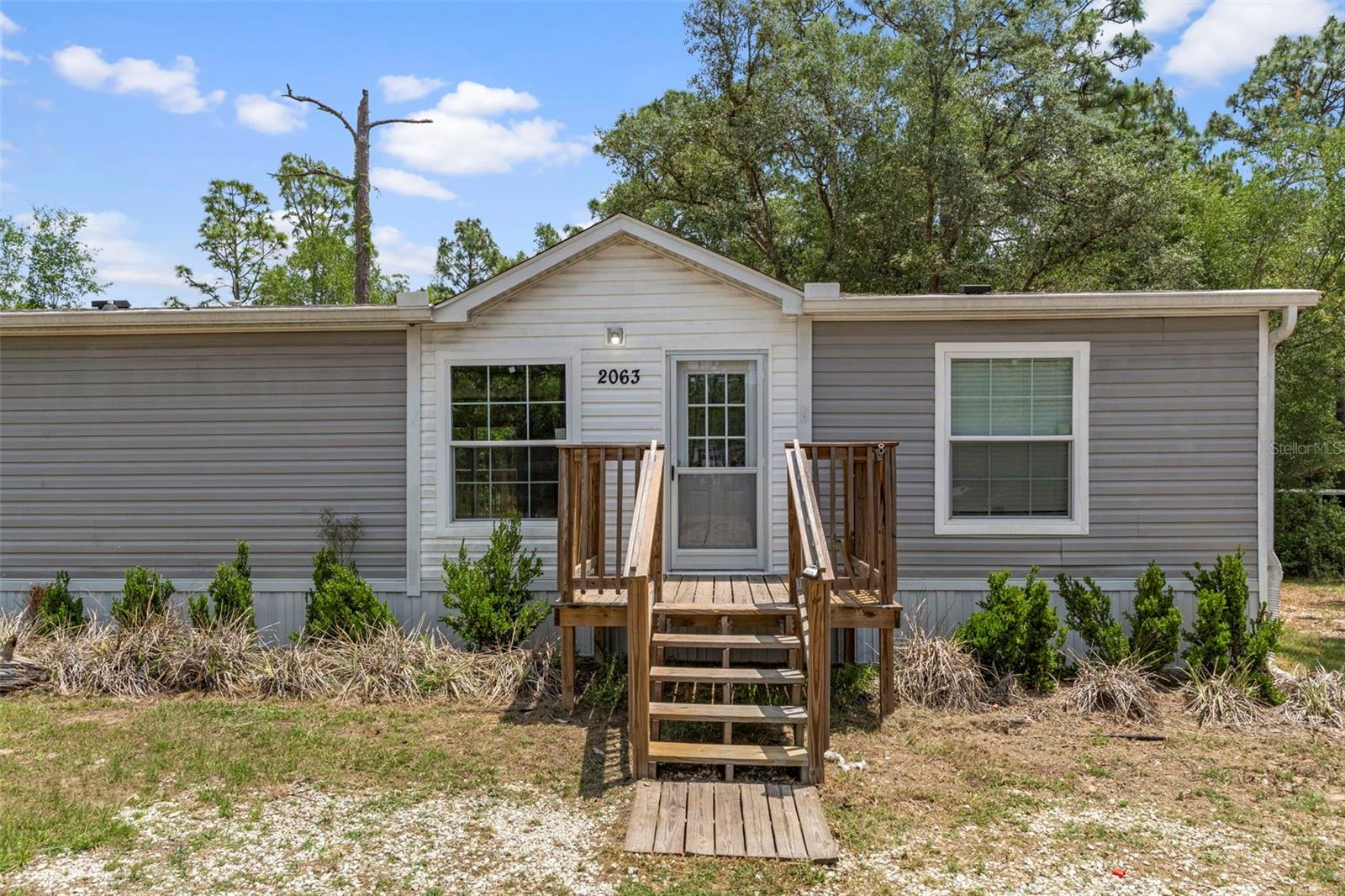 Image 6 of 42 For 2063 Sunwood Point